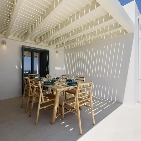 Villa Complex White And Rocks *