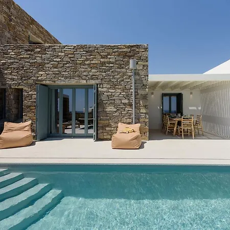 Villa Complex White And Rocks *