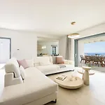 Villa Complex White And Rocks *