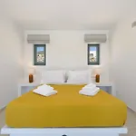 Villa Complex White And Rocks *