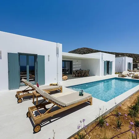 Villa Complex White And Rocks Aspro Chorio