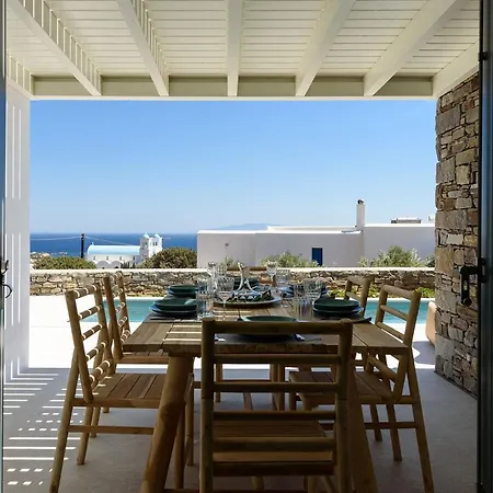 Complex White And Rocks *