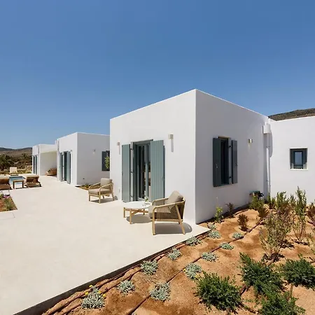 Complex White And Rocks Villa Aspro Chorio