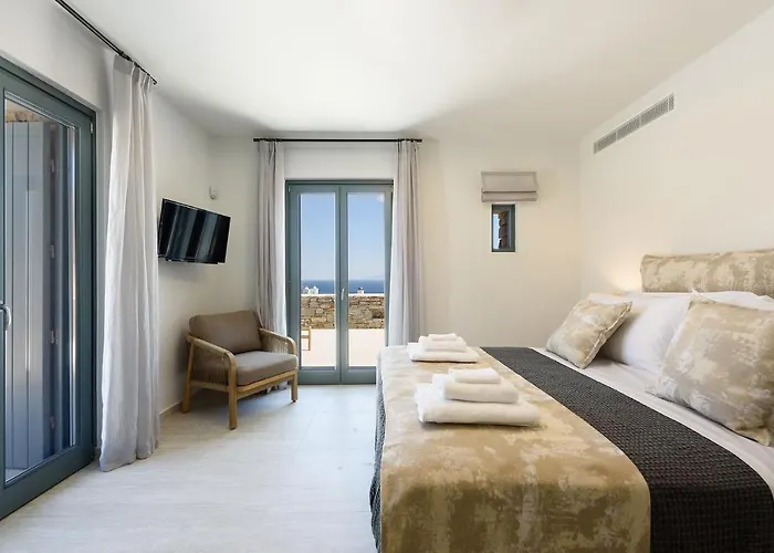 Complex White And Rocks *