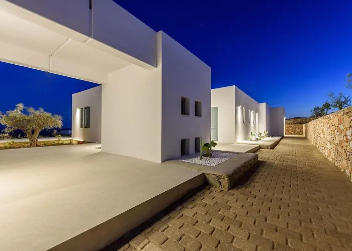 Complex White And Rocks Villa *