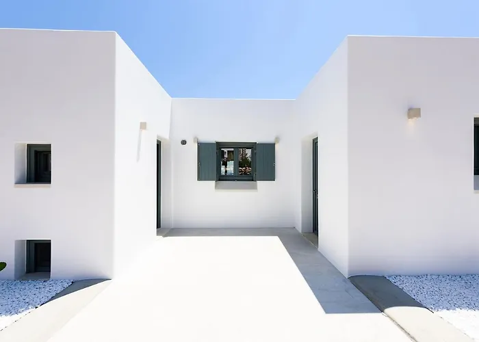 Vila Complex White And Rocks