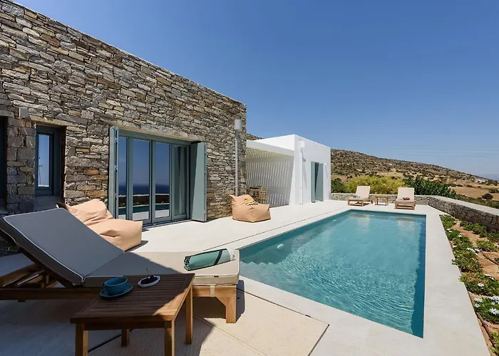 Vila Complex White And Rocks