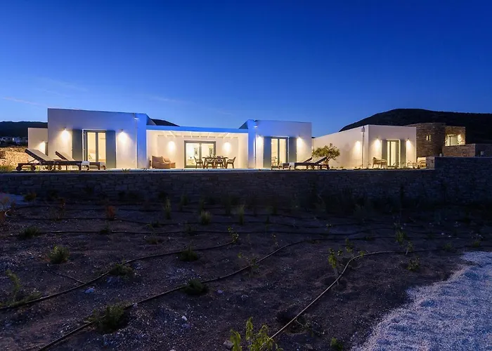 Complex White And Rocks